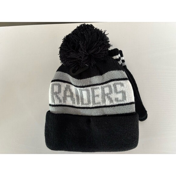 NFL Team Apparel Las Vegas Raiders Pom Pom Beanie And Gloves NWTs - Picture 2 of 3